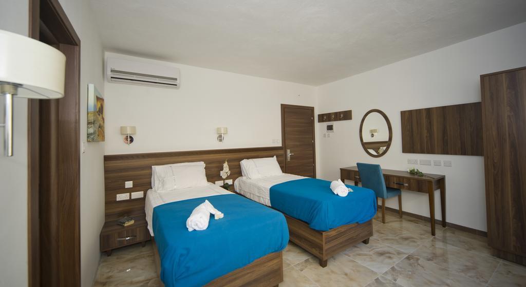 Slimiza Suites Sliema Room photo
